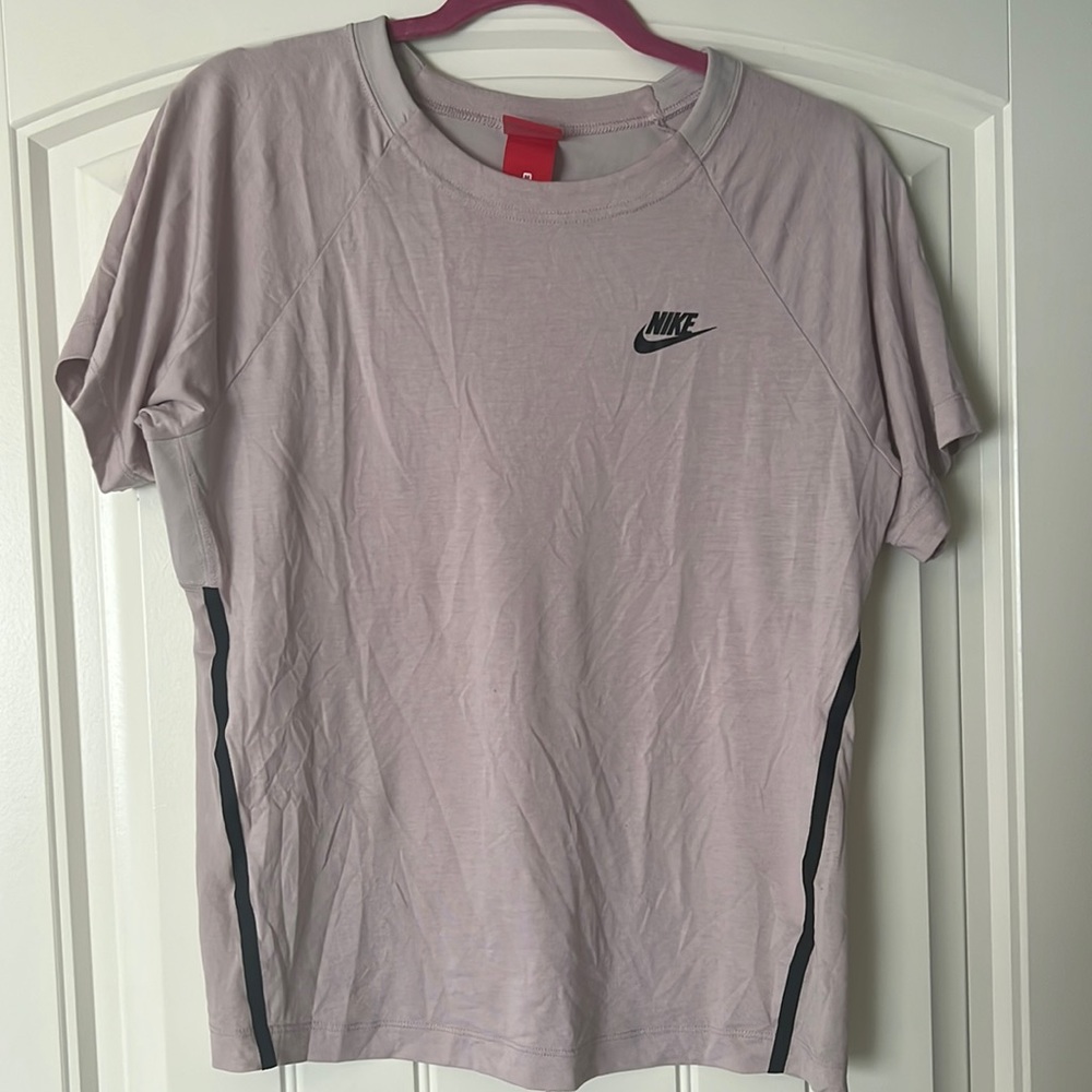 Nike T-shirt